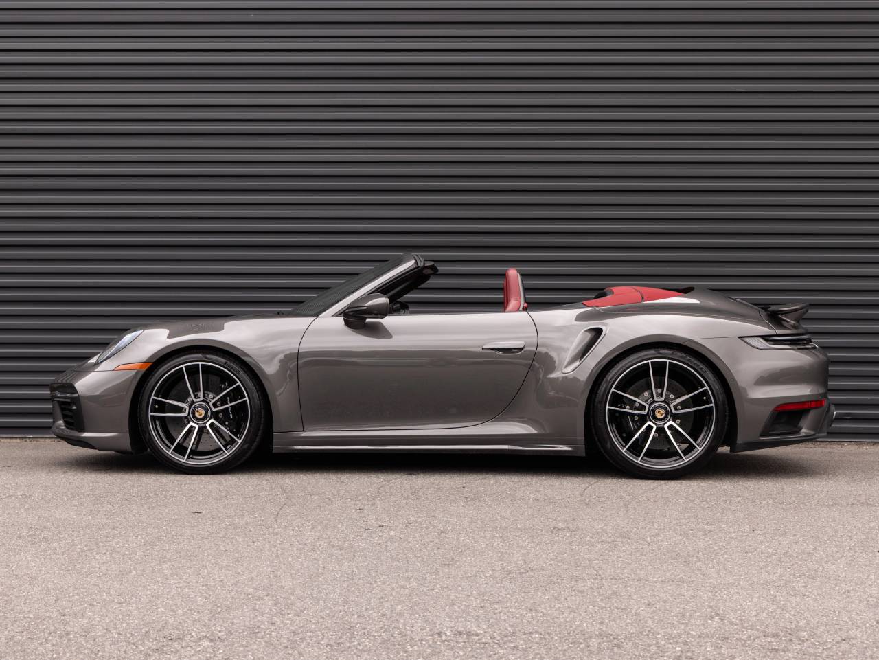 2023 Porsche 911 911 Turbo S Cabriolet (MY23)