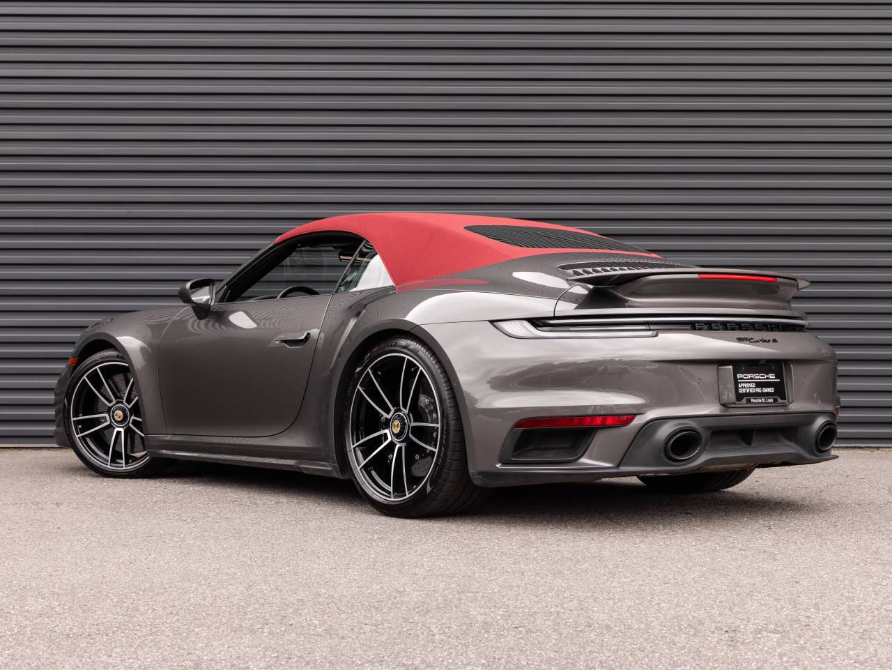 2023 Porsche 911 911 Turbo S Cabriolet (MY23)