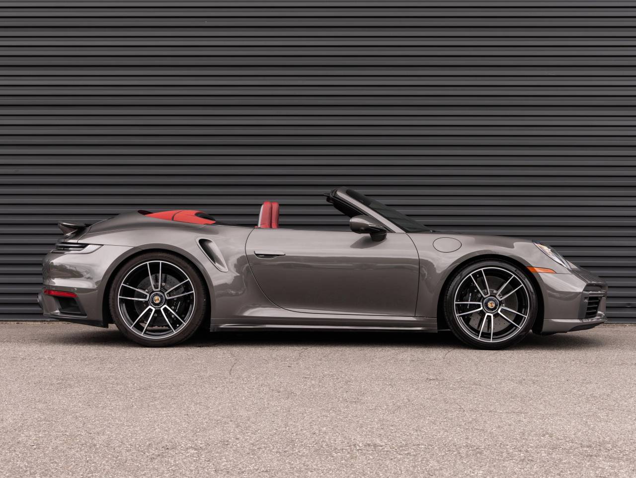 2023 Porsche 911 911 Turbo S Cabriolet (MY23)