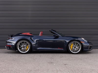 2021 Porsche 911 911 Turbo S Cabriolet (MY21)