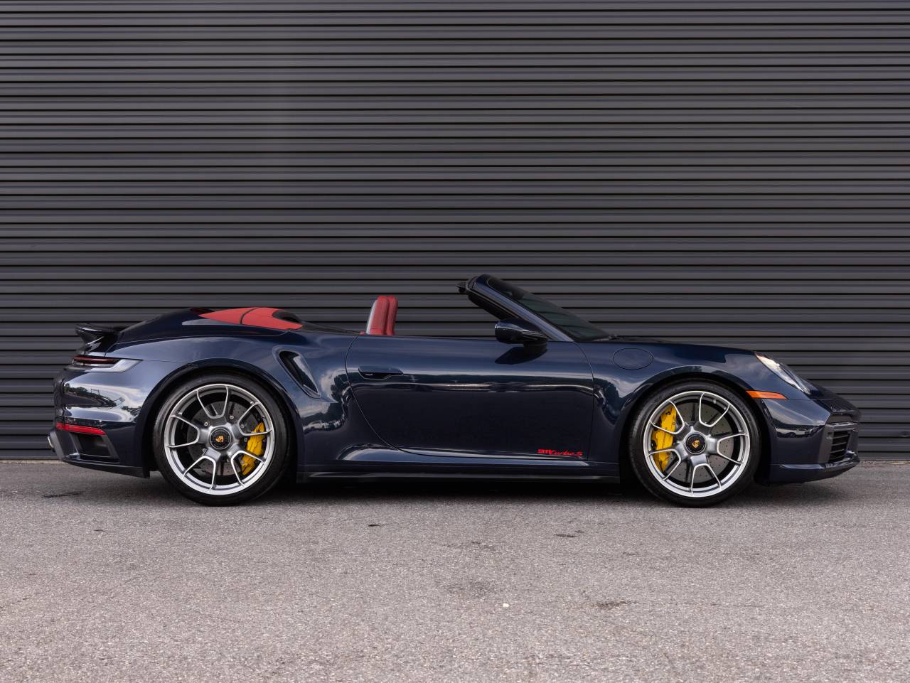 2021 Porsche 911 911 Turbo S Cabriolet (MY21)