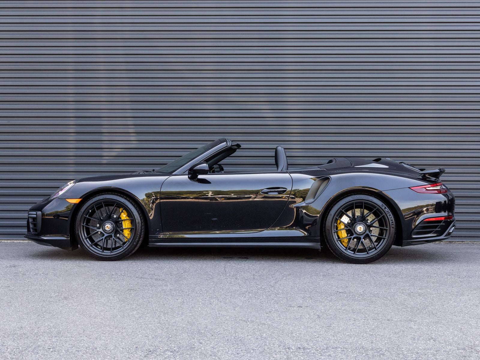 2019 Porsche 911 911 Turbo S Cabriolet