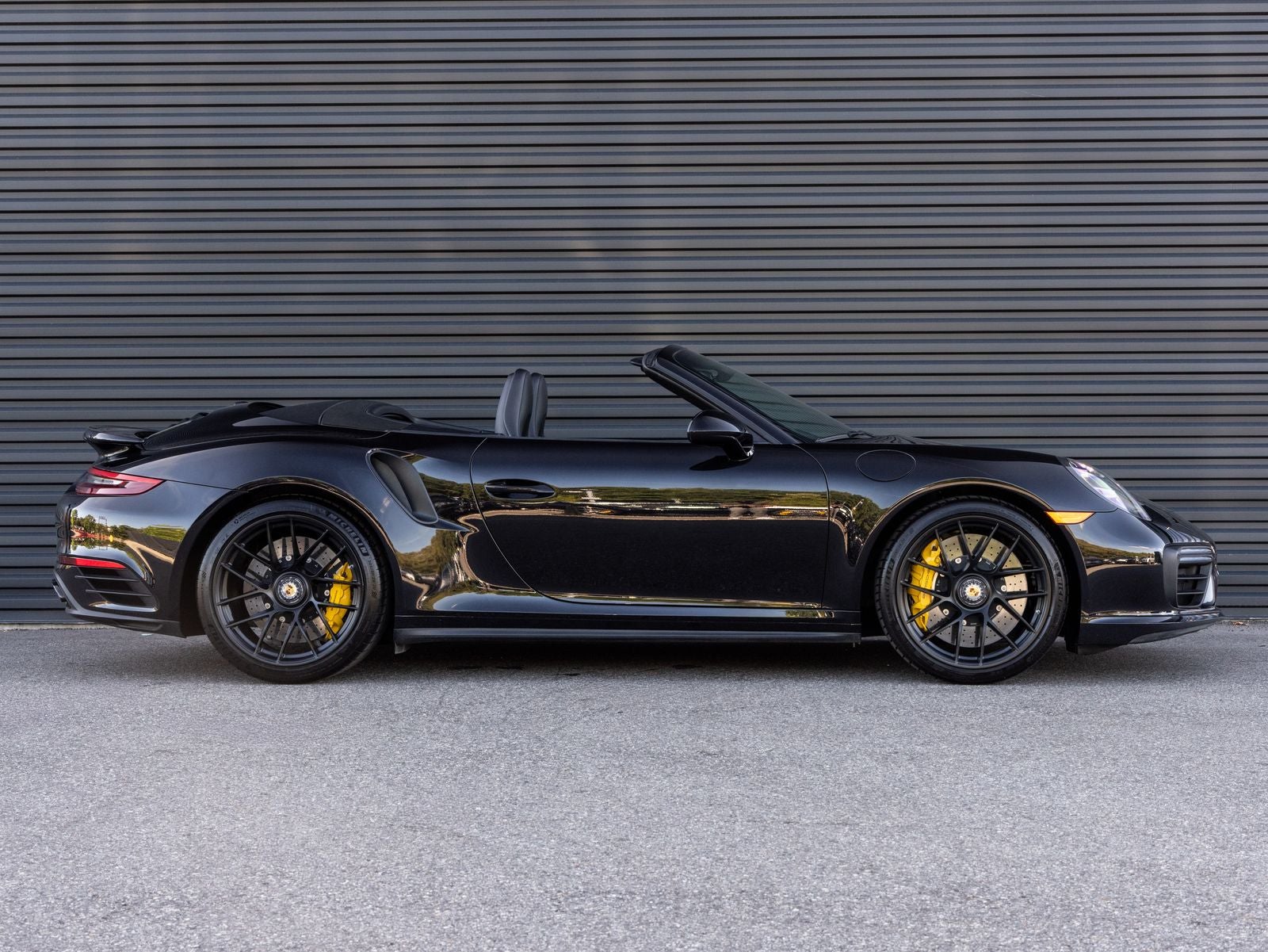 2019 Porsche 911 911 Turbo S Cabriolet