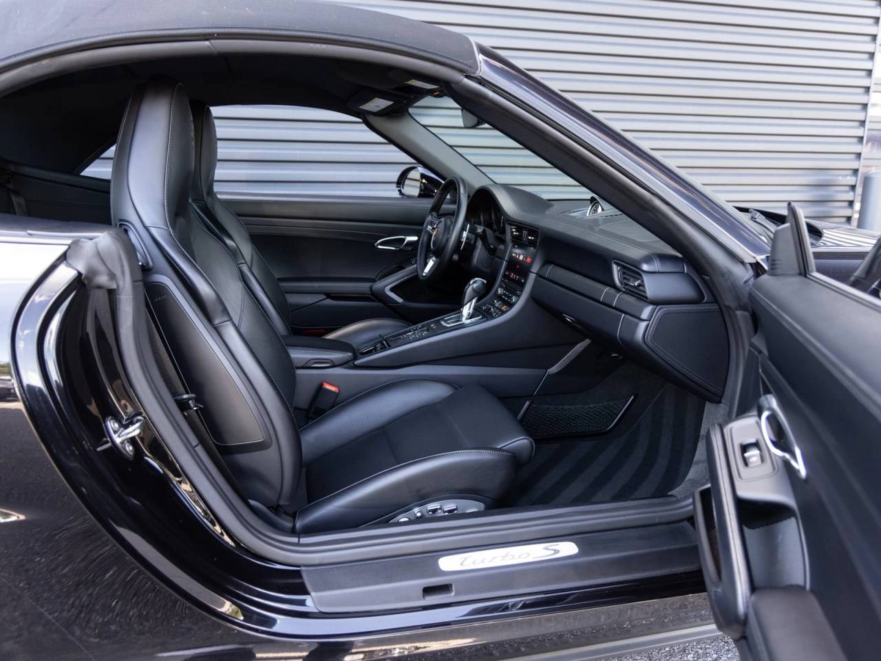 2019 Porsche 911 911 Turbo S Cabriolet