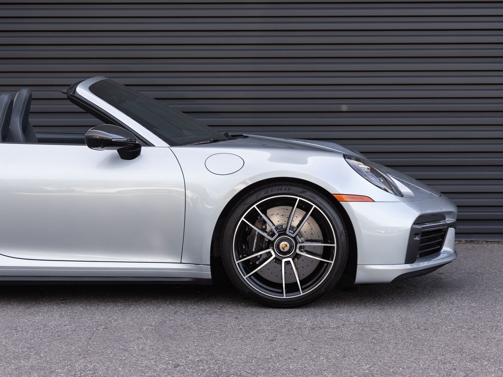 2022 Porsche 911 911 Turbo S Cabriolet (MY22)