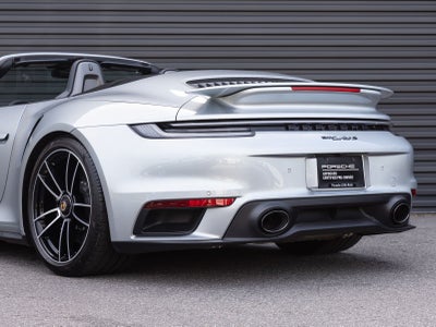 2022 Porsche 911 911 Turbo S Cabriolet (MY22)