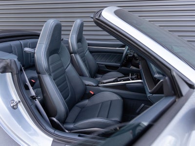 2022 Porsche 911 911 Turbo S Cabriolet (MY22)