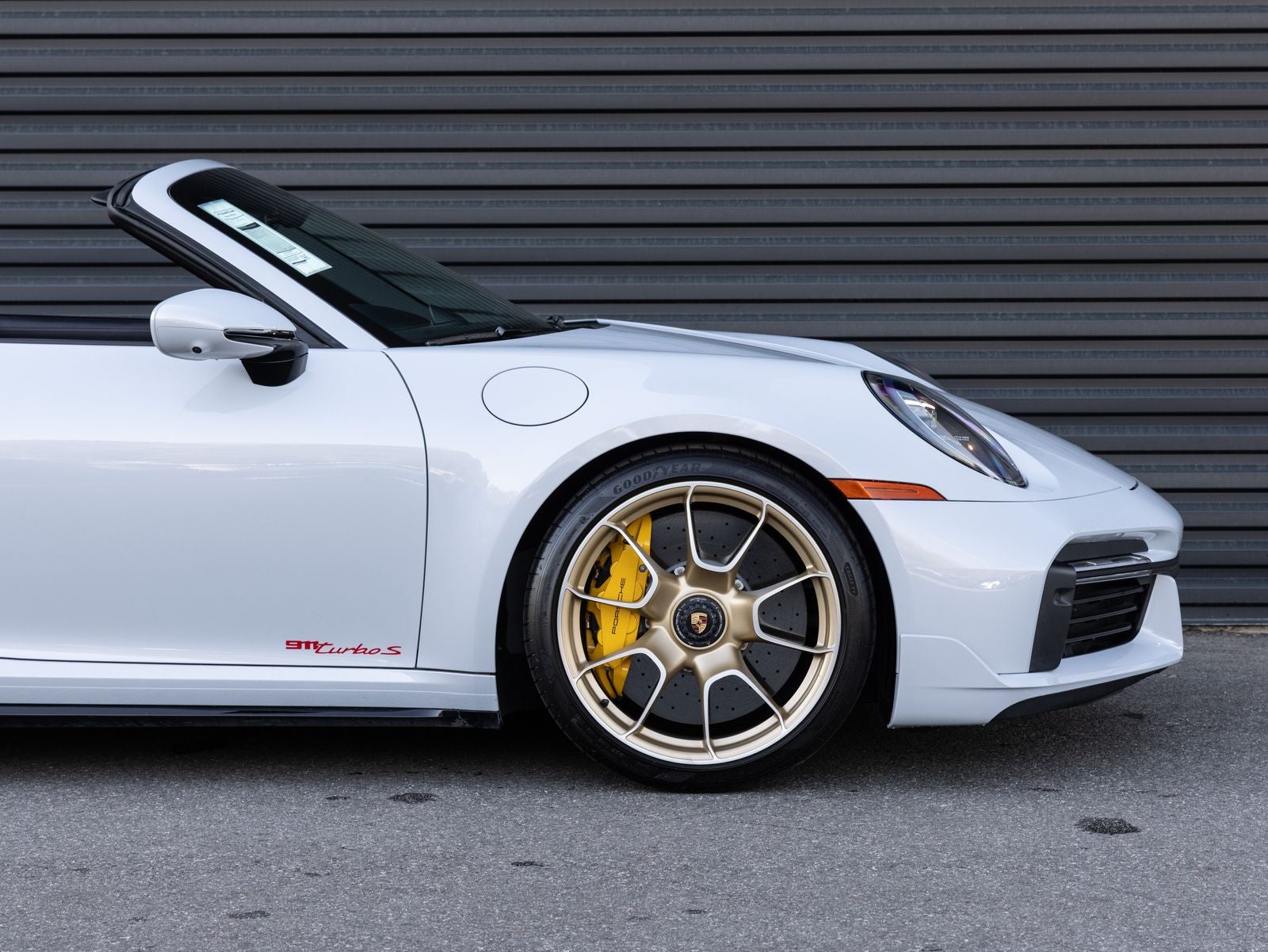 2023 Porsche 911 911 Turbo S Cabriolet (MY23)