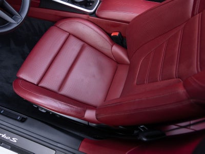 2023 Porsche 911 911 Turbo S Cabriolet (MY23)