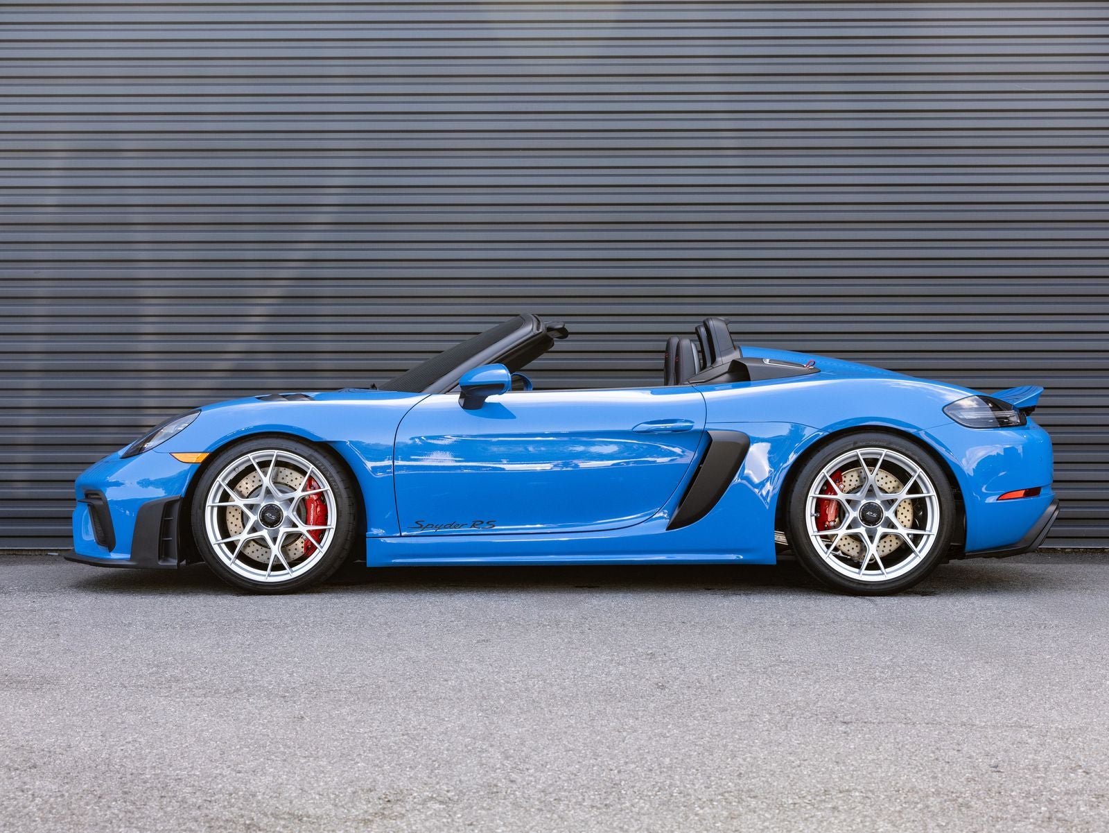 2025 Porsche 718 Spyder RS