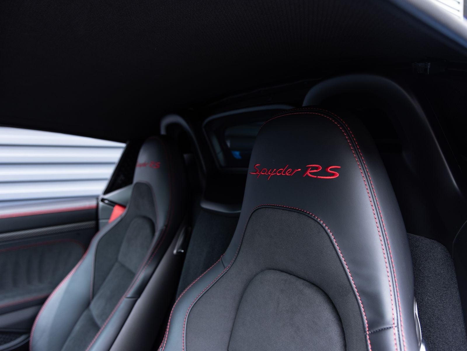 2025 Porsche 718 Spyder RS