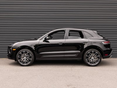 2026 Porsche Macan AWD
