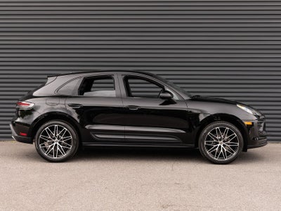 2026 Porsche Macan AWD