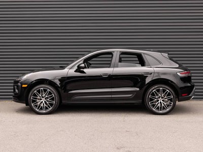 2026 Porsche Macan AWD