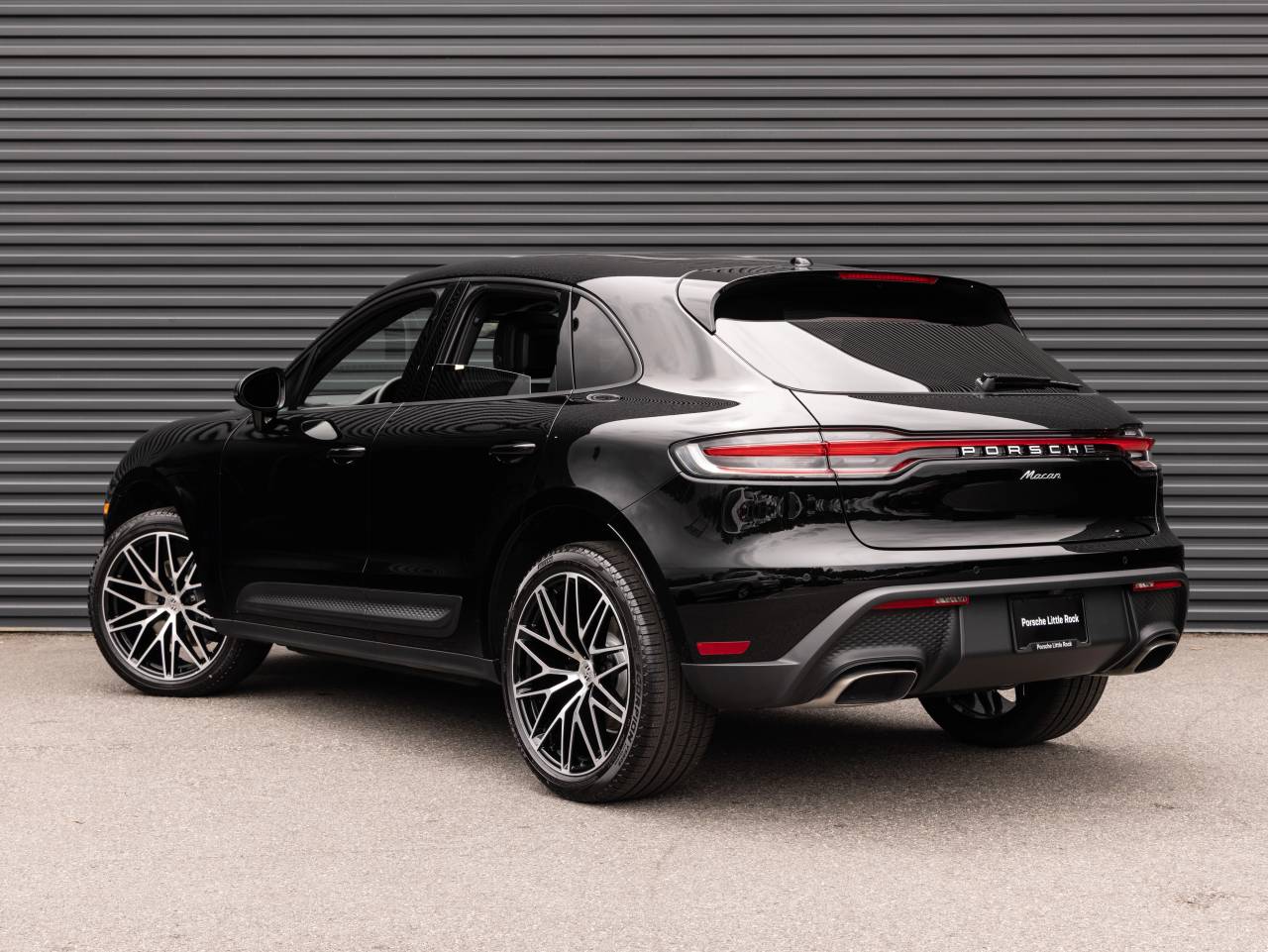 2026 Porsche Macan AWD