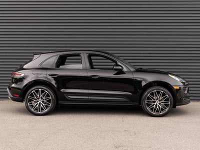 2026 Porsche Macan AWD
