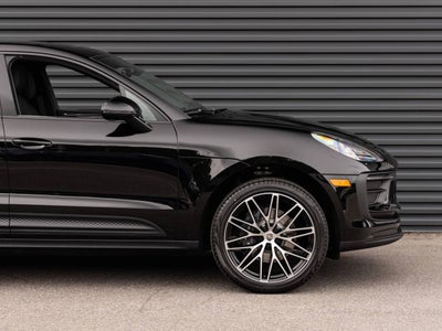 2026 Porsche Macan AWD