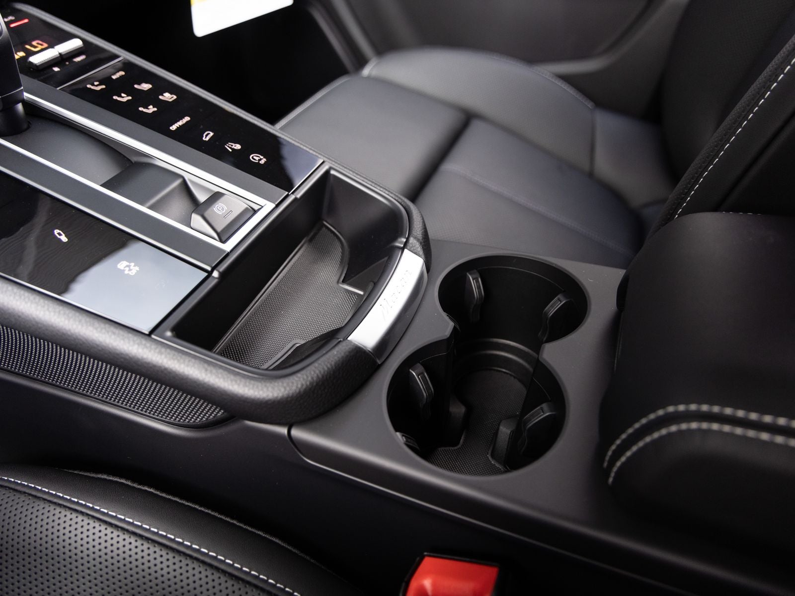 2026 Porsche Macan Macan T