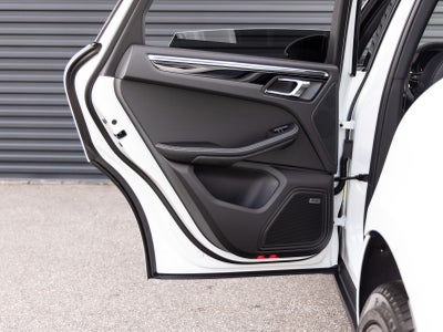 2026 Porsche Macan Macan T