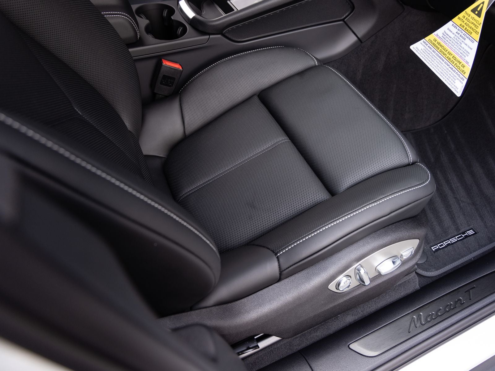2026 Porsche Macan Macan T