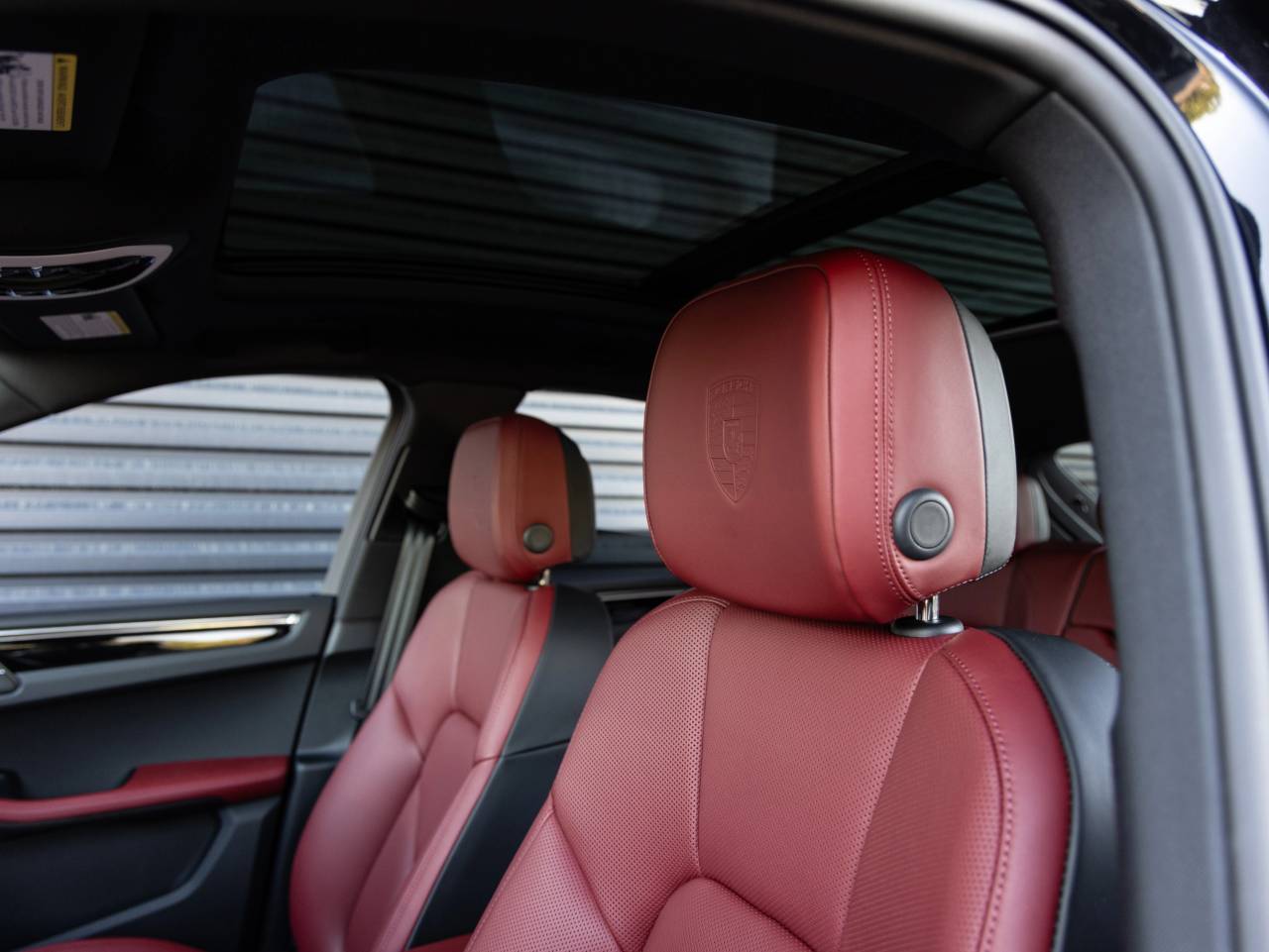 2025 Porsche Macan T