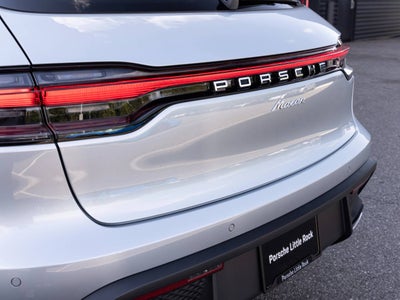 2026 Porsche Macan Macan
