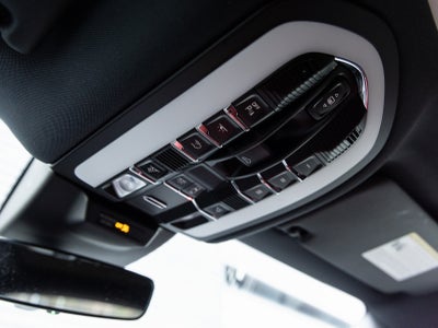 2024 Porsche Macan Macan (MY24)