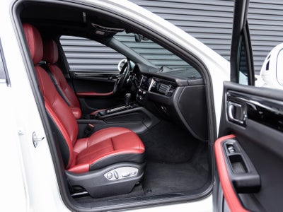 2024 Porsche Macan Macan (MY24)