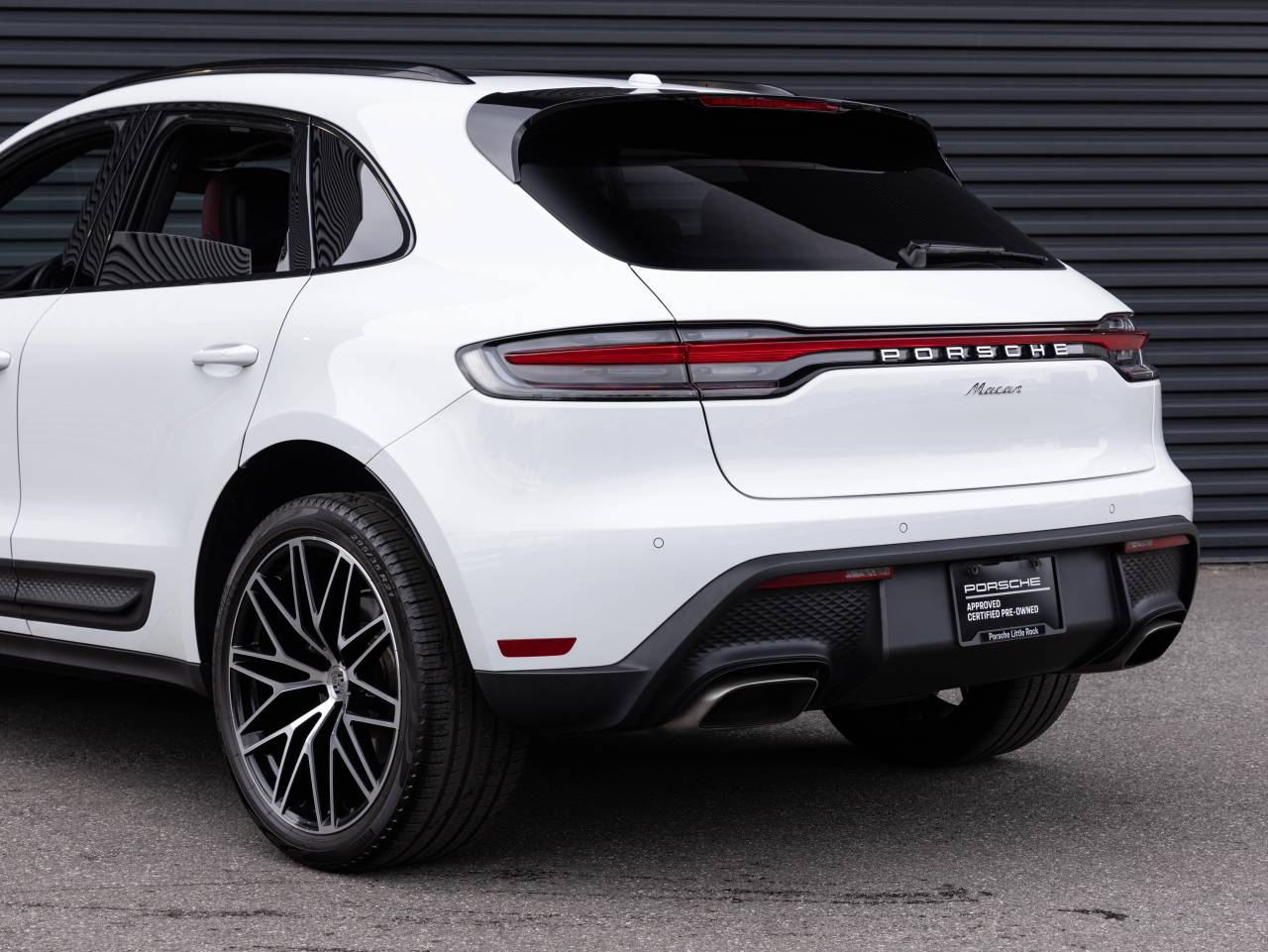 2024 Porsche Macan Macan (MY24)
