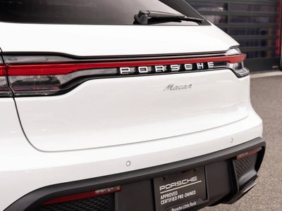 2025 Porsche Macan AWD
