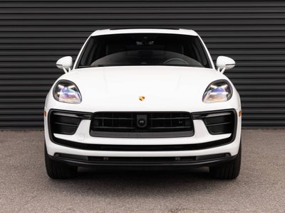 2025 Porsche Macan AWD