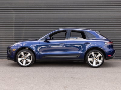 2025 Porsche Macan AWD