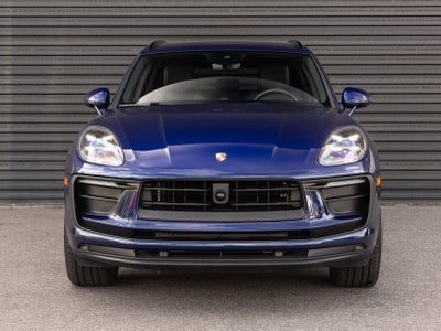 2025 Porsche Macan AWD