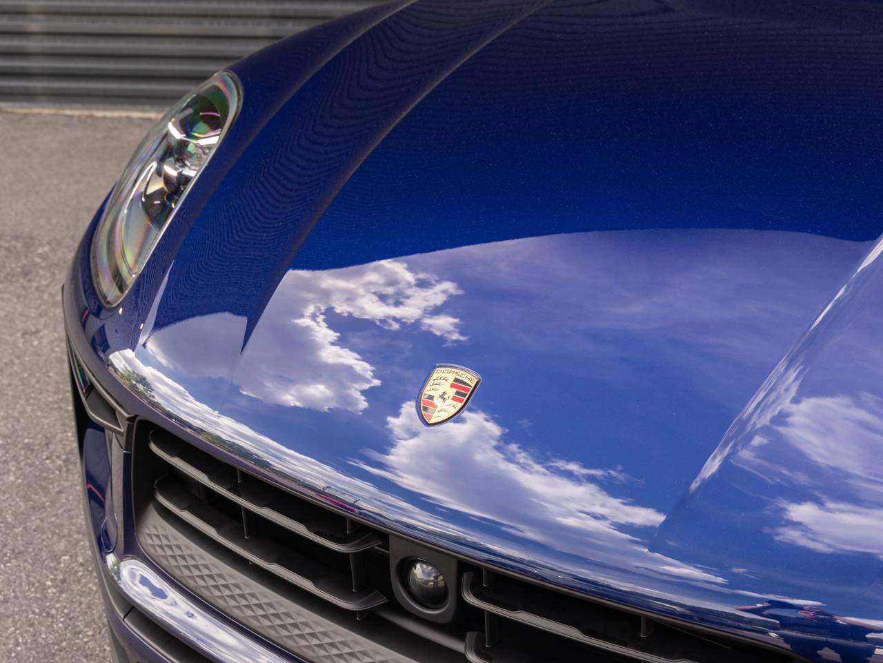 2025 Porsche Macan AWD