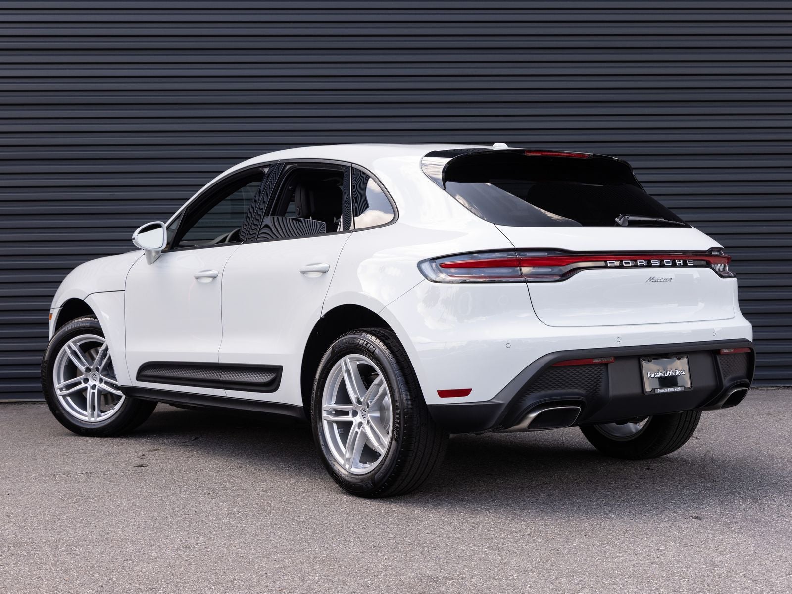 2026 Porsche Macan AWD