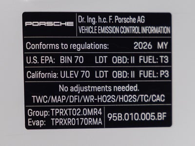 2026 Porsche Macan AWD