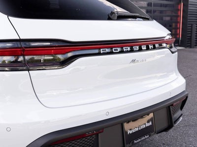 2026 Porsche Macan AWD