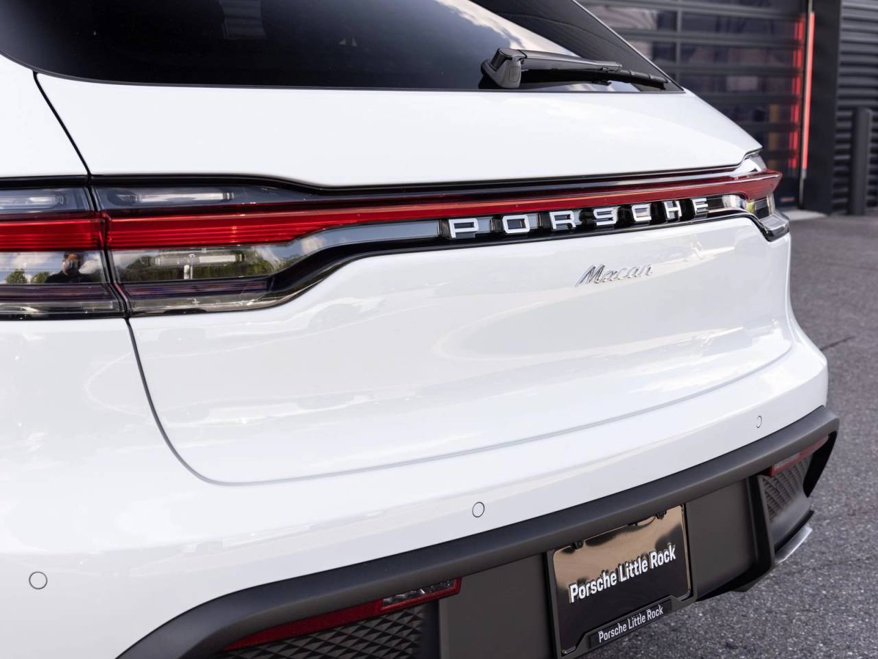2026 Porsche Macan AWD