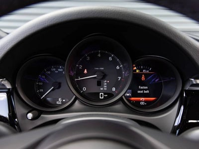 2026 Porsche Macan AWD