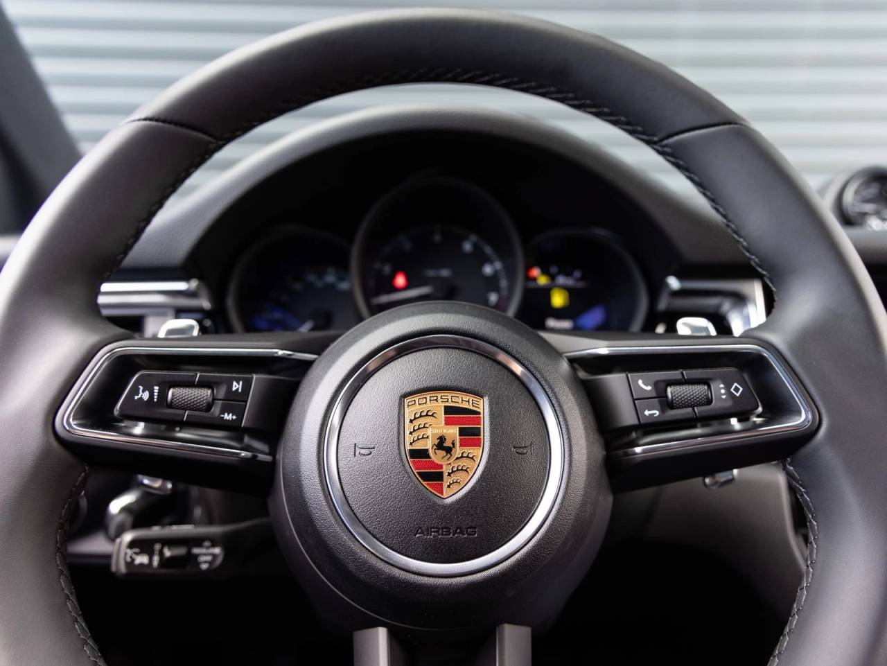 2026 Porsche Macan AWD
