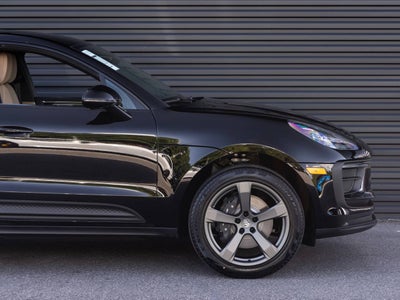 2026 Porsche Macan Macan