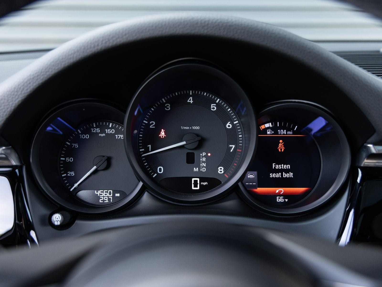 2025 Porsche Macan AWD