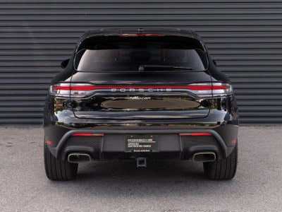 2025 Porsche Macan AWD