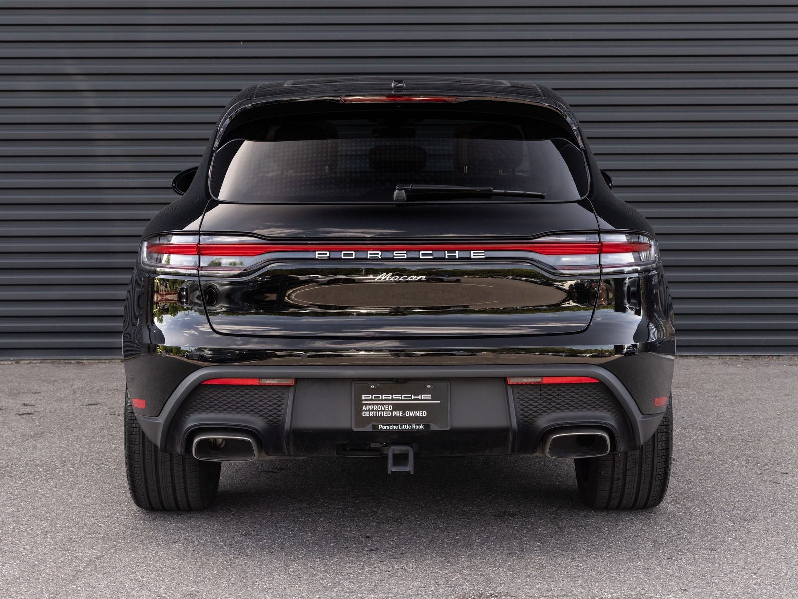2025 Porsche Macan AWD