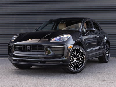 2025 Porsche Macan AWD
