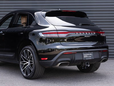 2025 Porsche Macan AWD