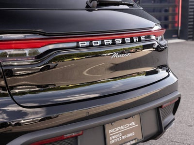 2025 Porsche Macan AWD