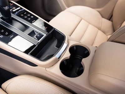 2025 Porsche Macan AWD