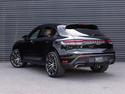 2025 Porsche Macan AWD