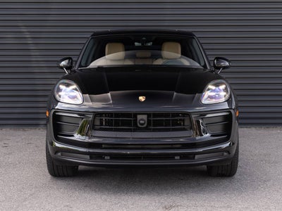 2025 Porsche Macan AWD